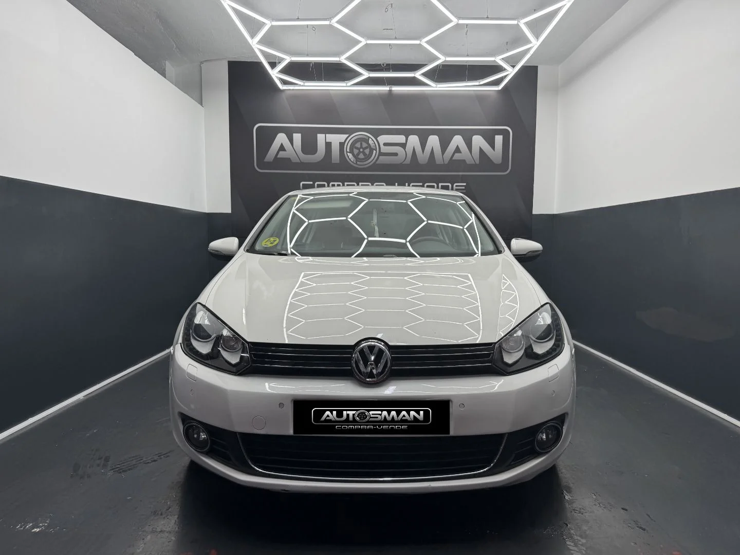 VOLKSWAGEN Golf 1.6 TDI DPF Sport 2011 Diésel Blanco - Interior